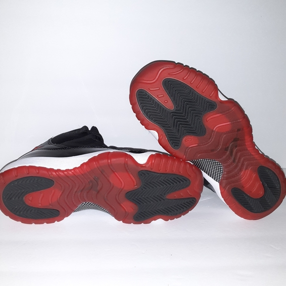 Air Jordan 11 Retro (GS) 'Bred' 2012 - Size 5y